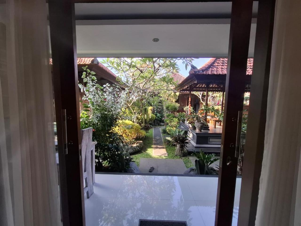 Hotel Nang Ade House Ubud Esterno foto