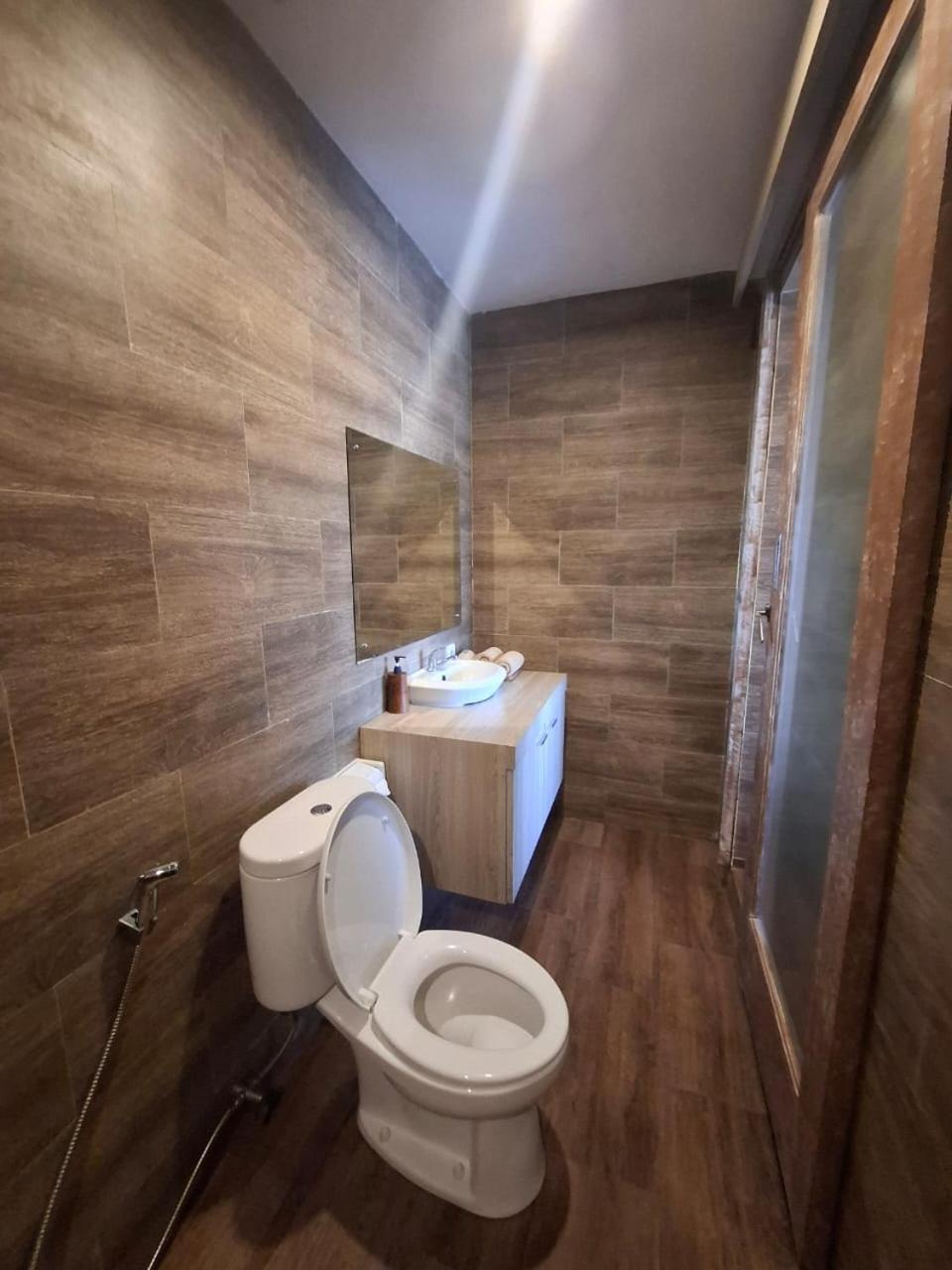 Hotel Nang Ade House Ubud Esterno foto