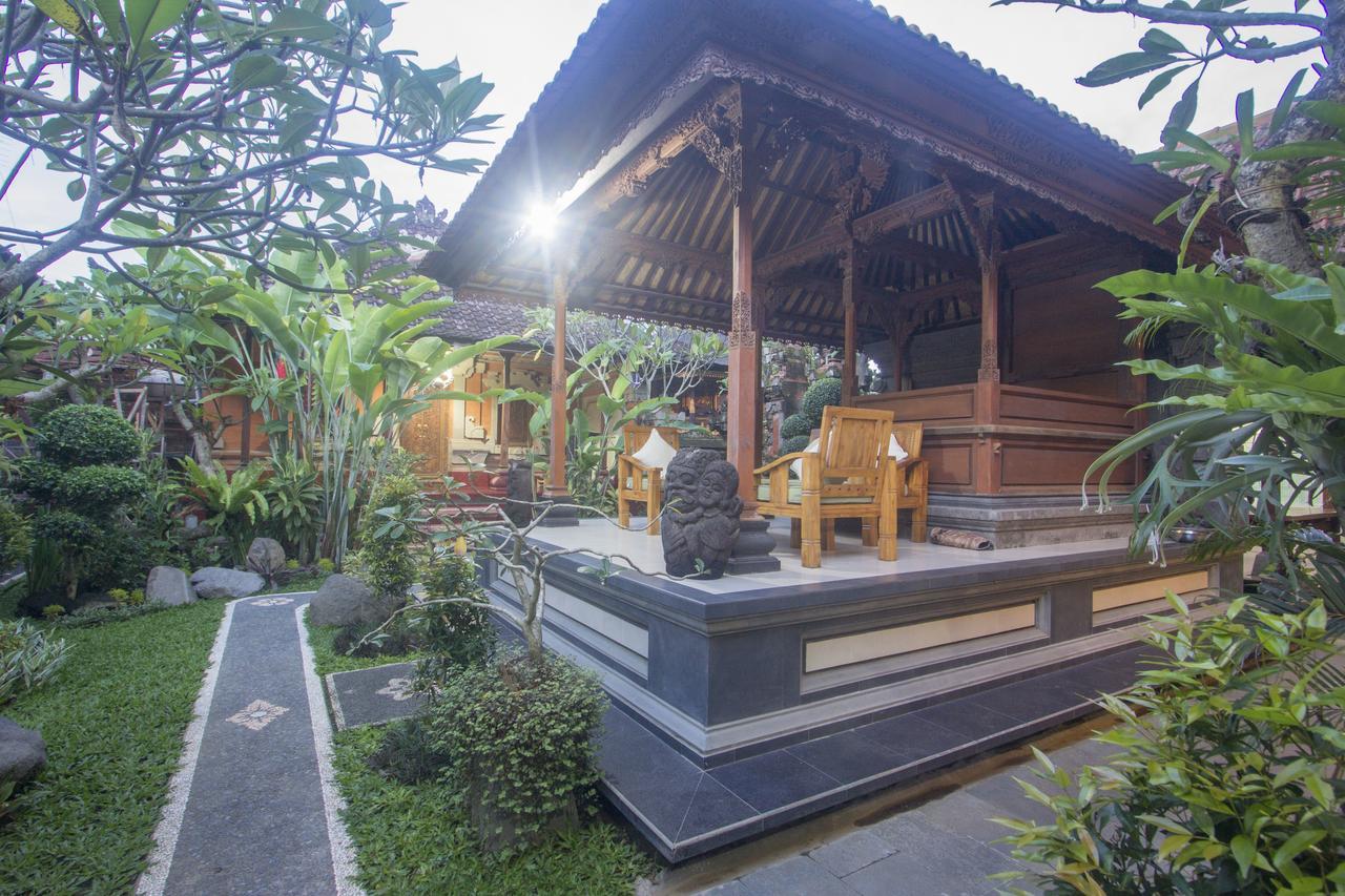 Hotel Nang Ade House Ubud Esterno foto